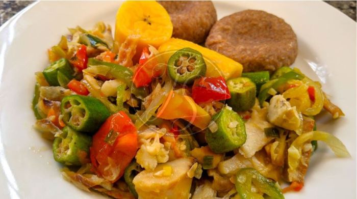 How to cook okra and saltfish jamaican style