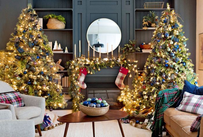 How to decorate a blue room for christmas